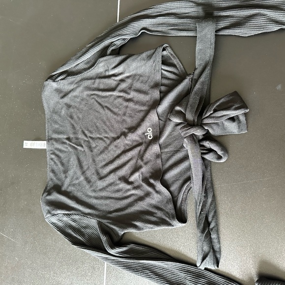 ALO Yoga Barre Crop Top - Picture 5 of 6